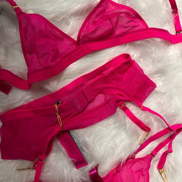 NWT Maison Close Corps à Corps Neon Pink Triangle Bra Thong and Garter Belt Set